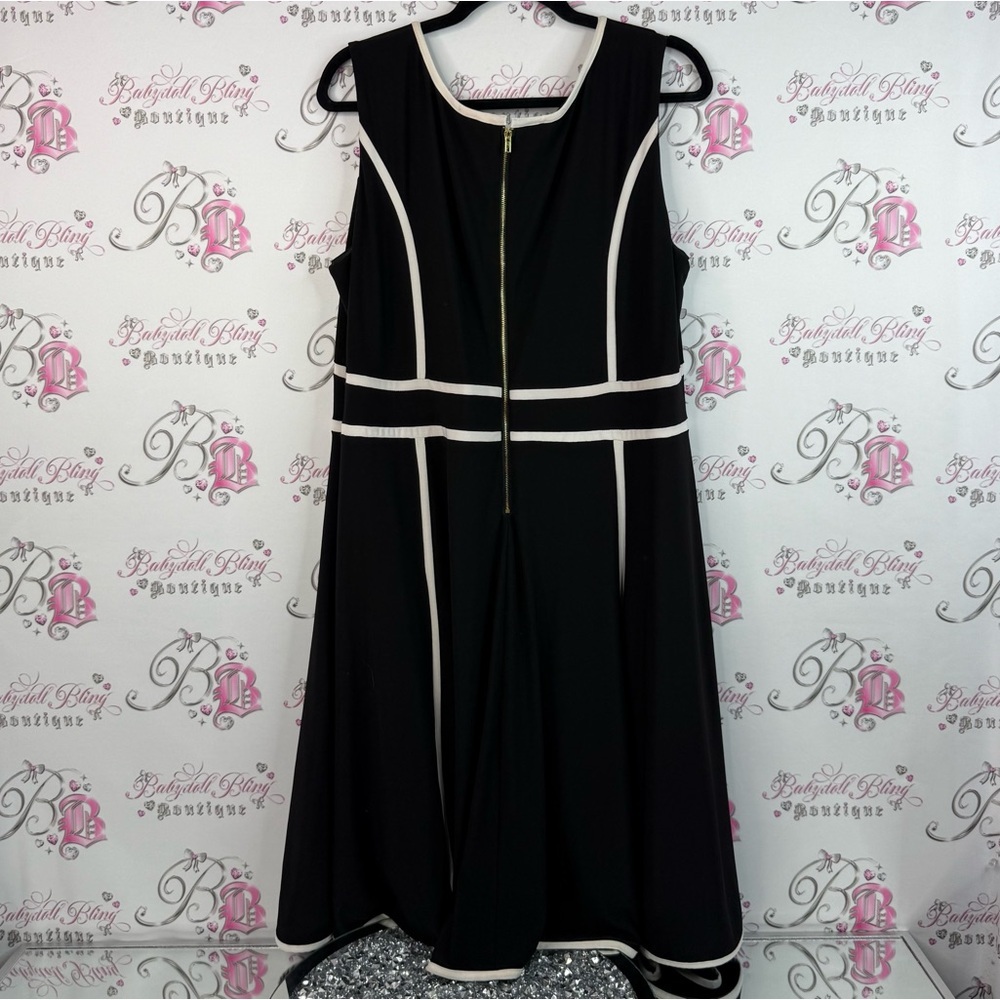 Cleo dress 2 tone color block trim flowy zip up Elegant Black and White Dress - Picture 2 of 15